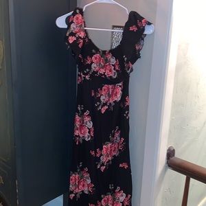 Small Velvet Torch floral summer dress.